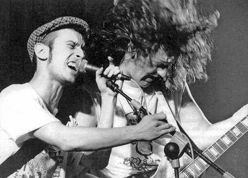 las mejores frases del rock español ( extremoduro, marea, fito y los fitipaldis, platero y tu...)