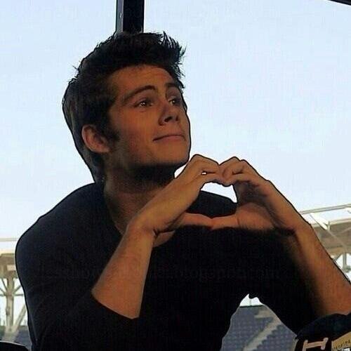 free follow from @daphnedel98 bc ily ♥  I follow back