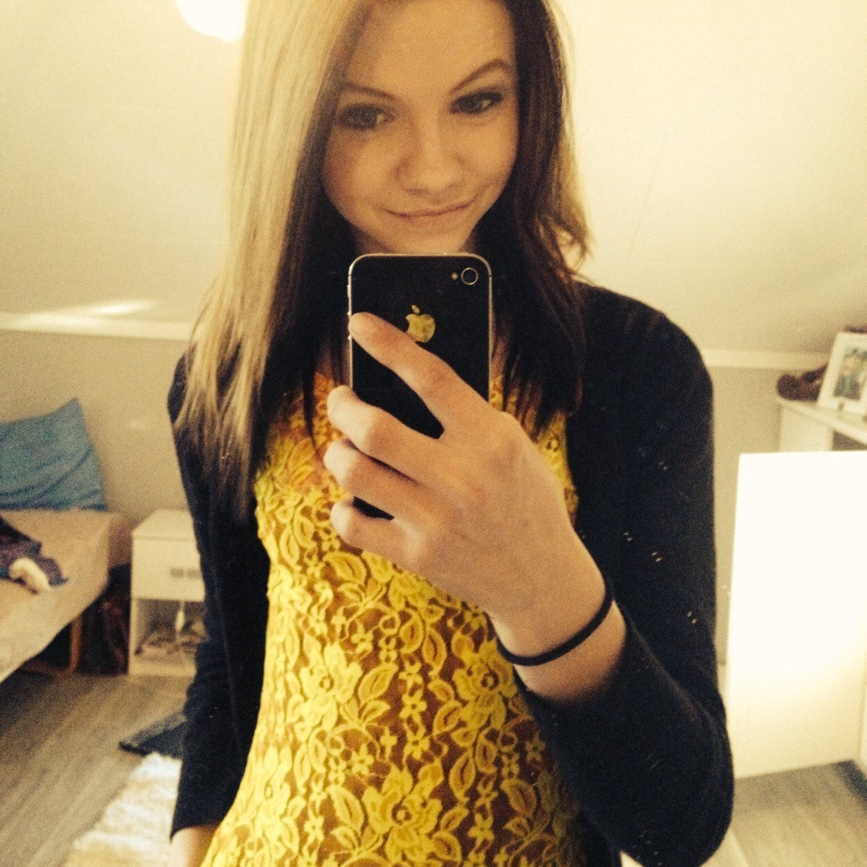 Kik name : kirqqu
Ask.fm : kirqquu