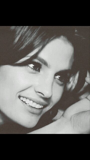 Stana Katic like lifestyle.