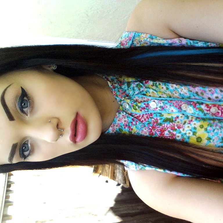 JilleenGruenewa's profile picture. Dude, being an asshole to a girl doesn't make you look cool.