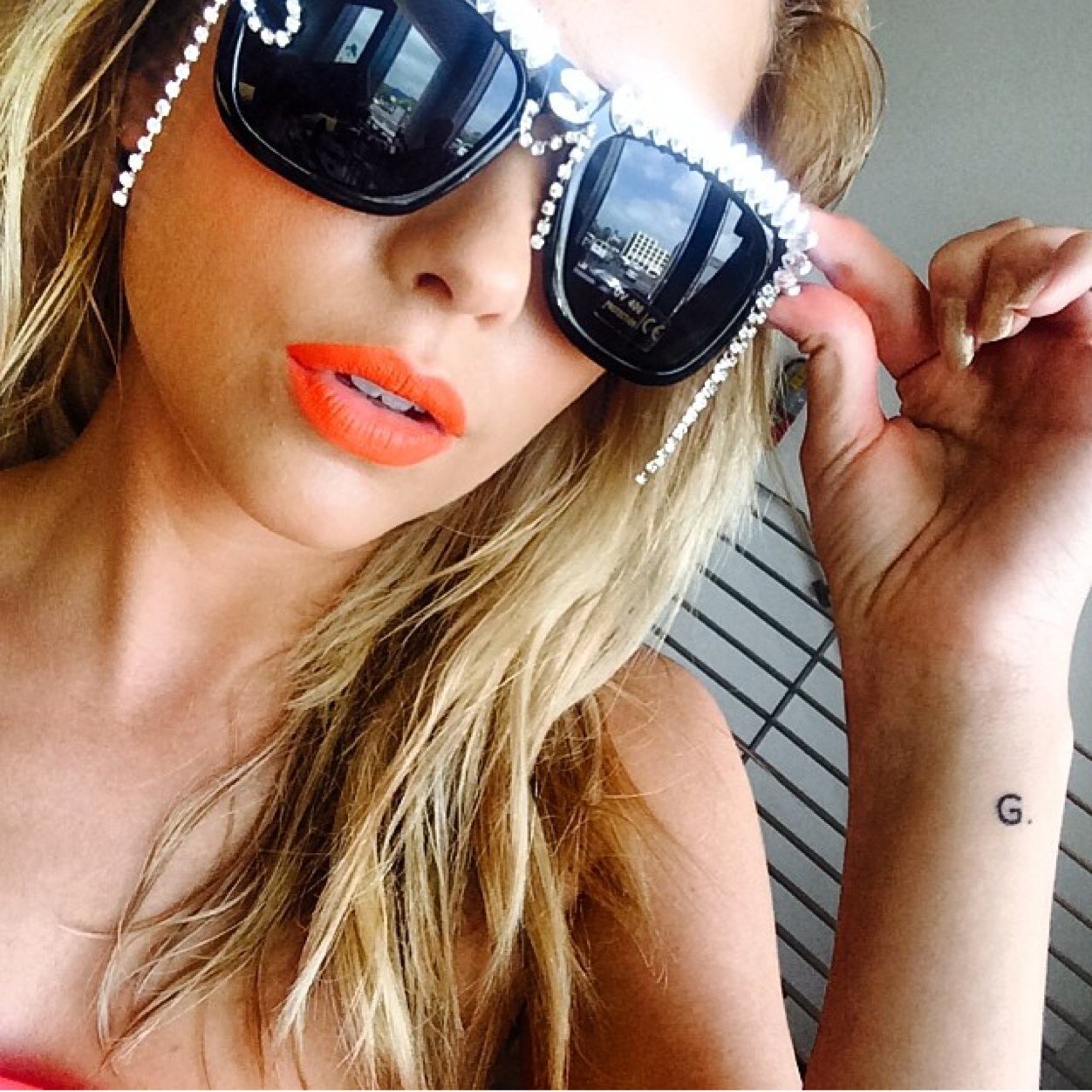 My addition is Ashley Benson she's the best idol EVER! Poud Benzoholic! Follow @Ashbenzo started on 8:04:14