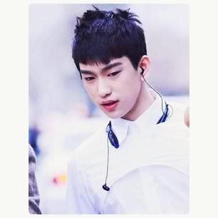 Got7 ,Jr. 입니다!!!! My Brother : @JBhtob follow and support ►@jrjyp ◄ and Got7,Thx4uluv #Gotcha! #HTOBFAM #Bot2012Gen