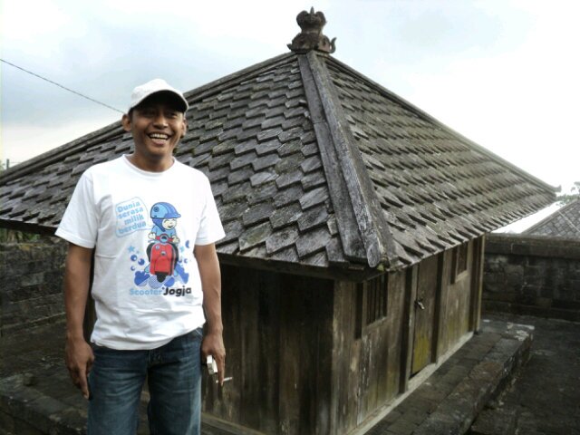 adi_capunk's profile picture. free life,,,,,,,,,,