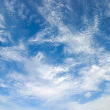 関東のお天気情報を毎日6時12時17時に、美しい女性の画像と共にお届けします。