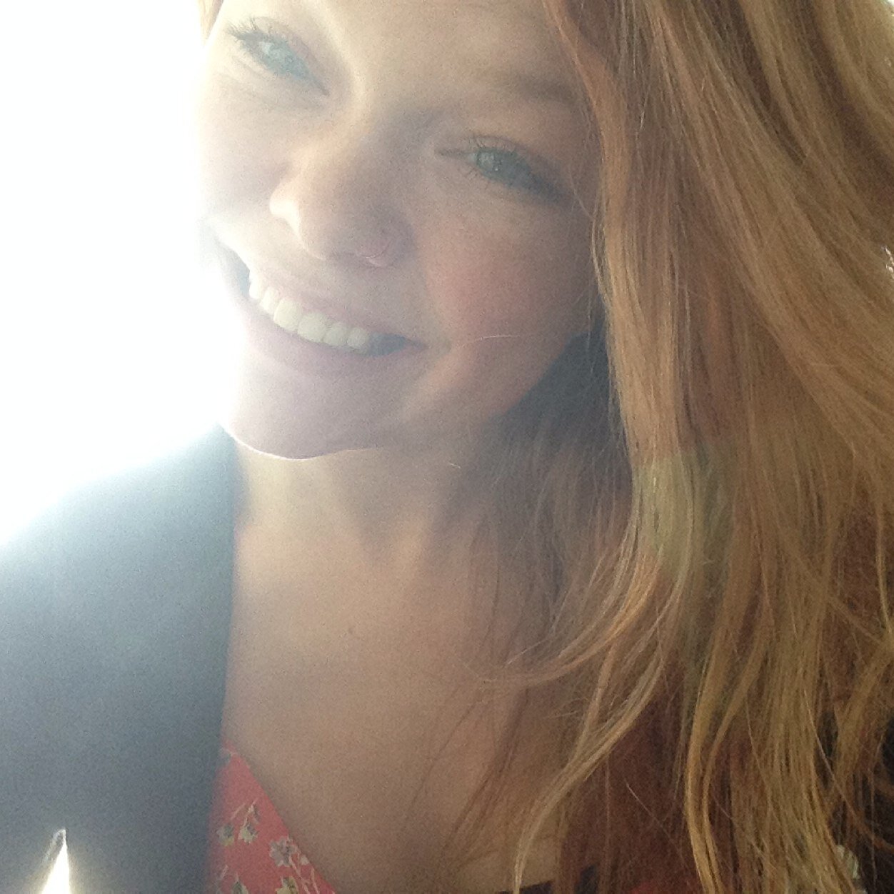 elliehorvei's profile picture. 