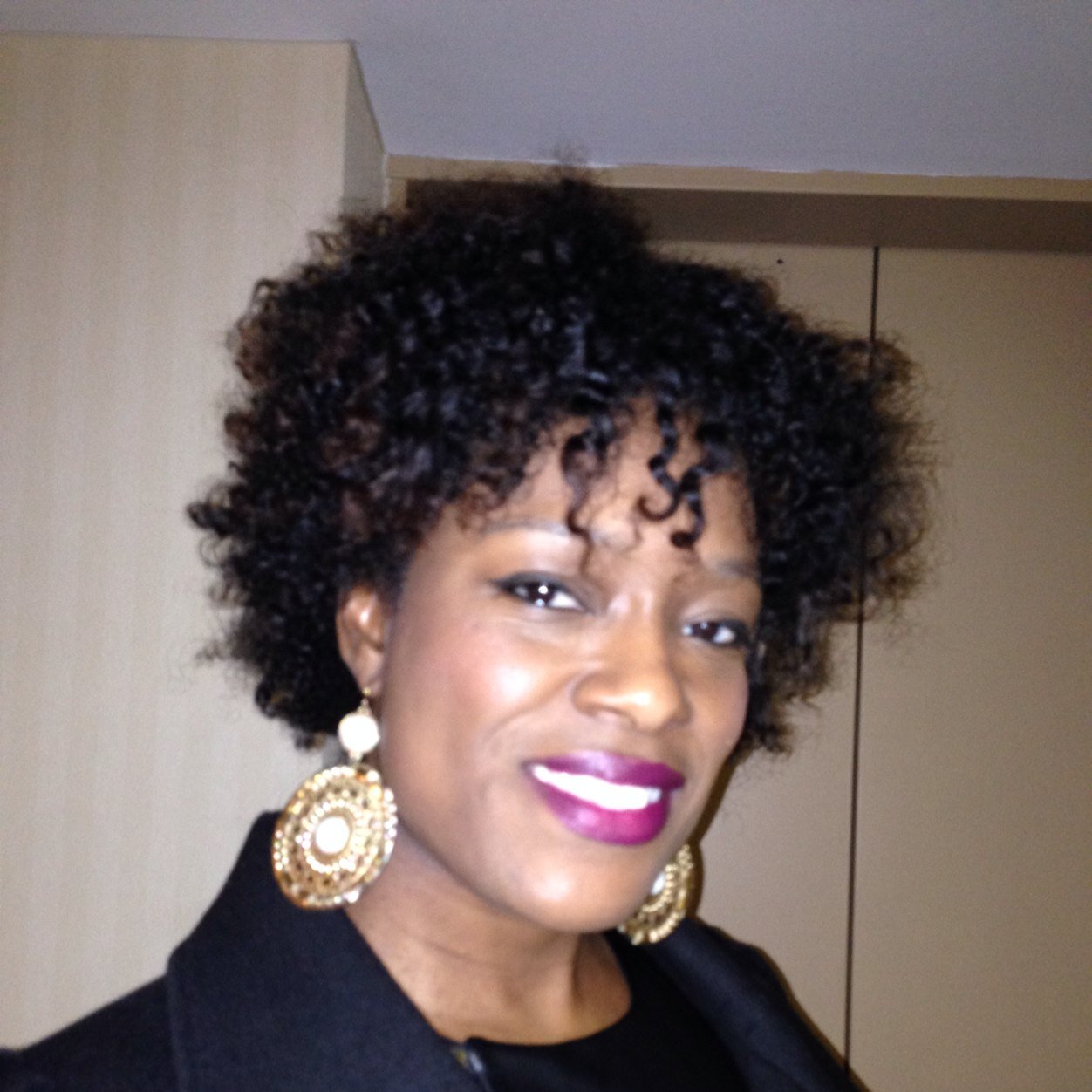 ravaej's profile picture. 