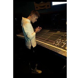 ∞Belieber∞ - #teamfollowback