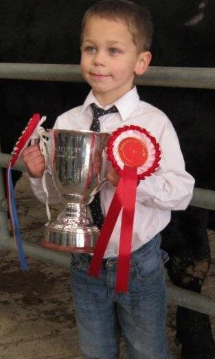 I like football and farming
