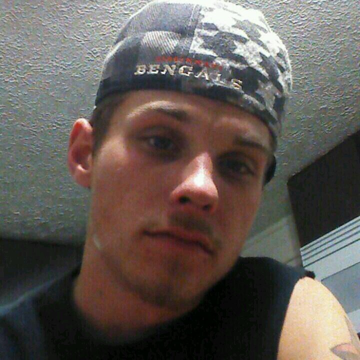 moeb336's profile picture. 