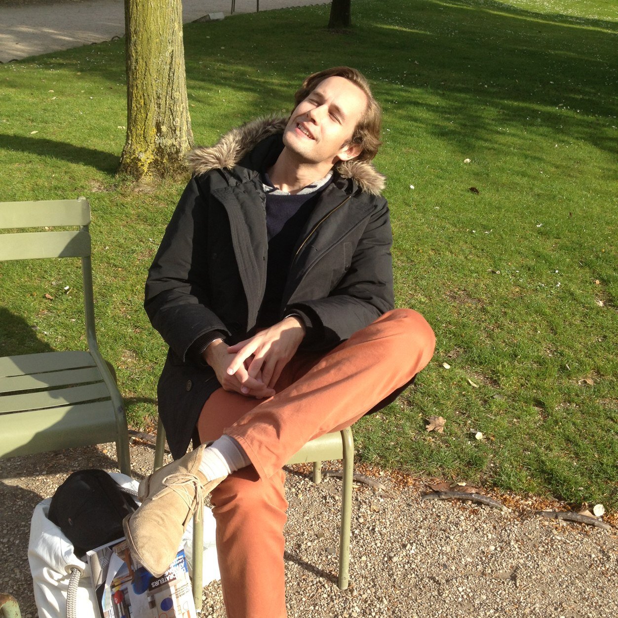 Dirigeant de TPE industrielle, qui aime le grand air, les espadrilles, les huîtres, avec du bon vin et les copains, et les idées nouvelles :)