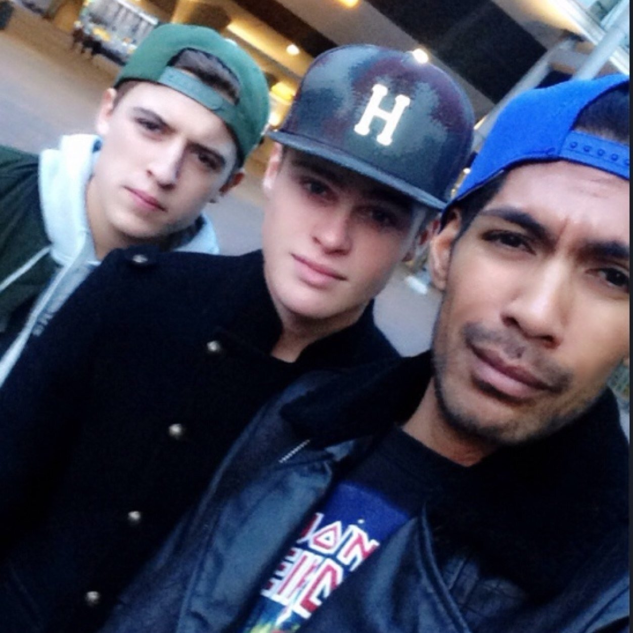 Braviour | Gionizer | love Kaj & Giovanni | Music | Friends | Justin Bieber | Ariana Grande | Martin Garrix |