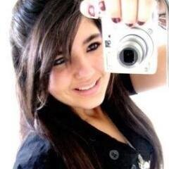 Amo Rock e meus pais e eu tbm sou Believer Directioner e Lovatic