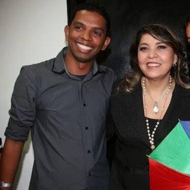 ...Só que amor foi mais forte, nos ensinou a nadar, até que prove o contrário o amor é perdão...