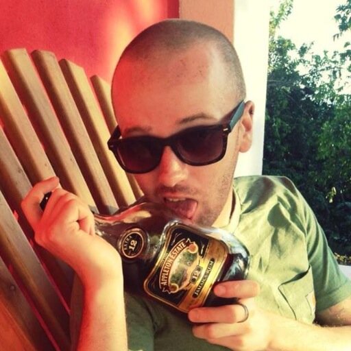 Drinking my way around the world at http://t.co/Jxeg3q4jKR Writer at http://t.co/G5t5s5XasF