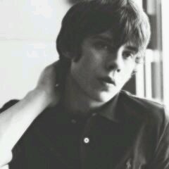 Você ganhou follow grátis pode retribuir seguindo @oursweetstylles  ? obg (sdv, todos que pedir.)