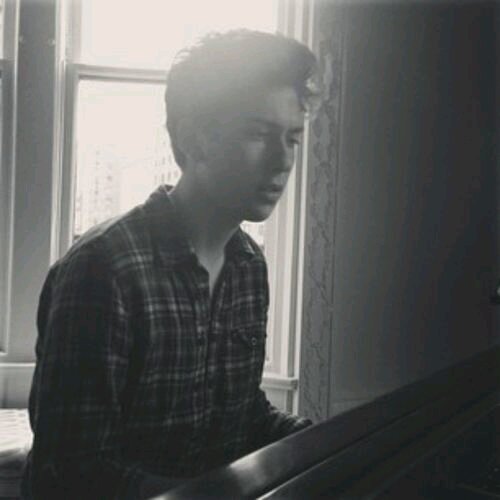 Rejectedharmony's profile picture. Music and Light is my life. Son of Apollo. [#PercyJackson]