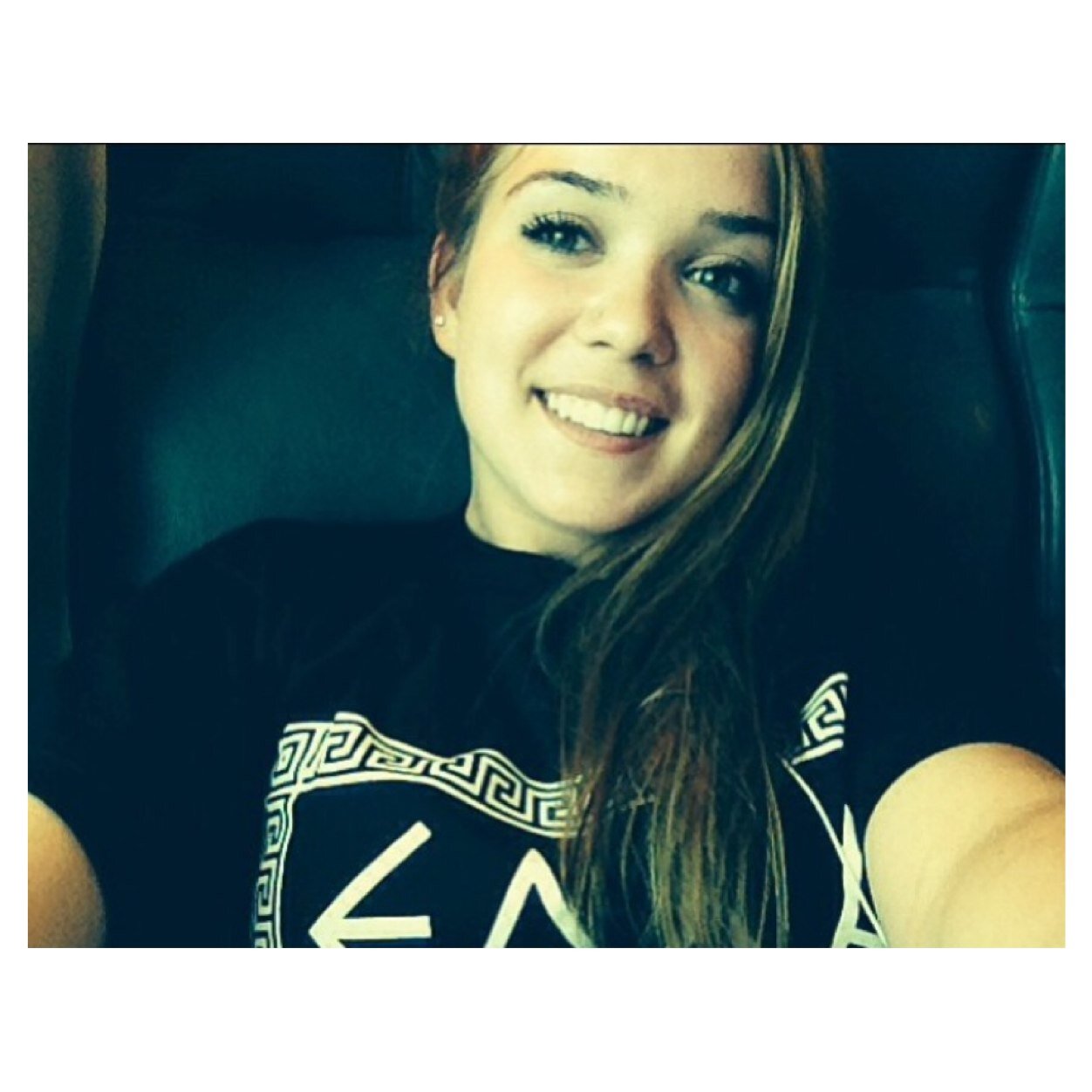 madisonrmahone's profile picture. my lover follows me3 • mahomie • I love you Austin!