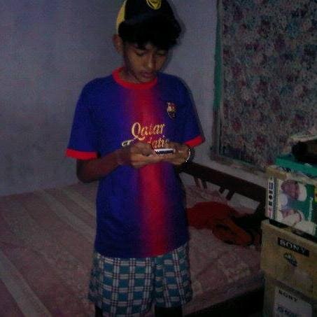 Kesolidaritas harus di utamakan :)