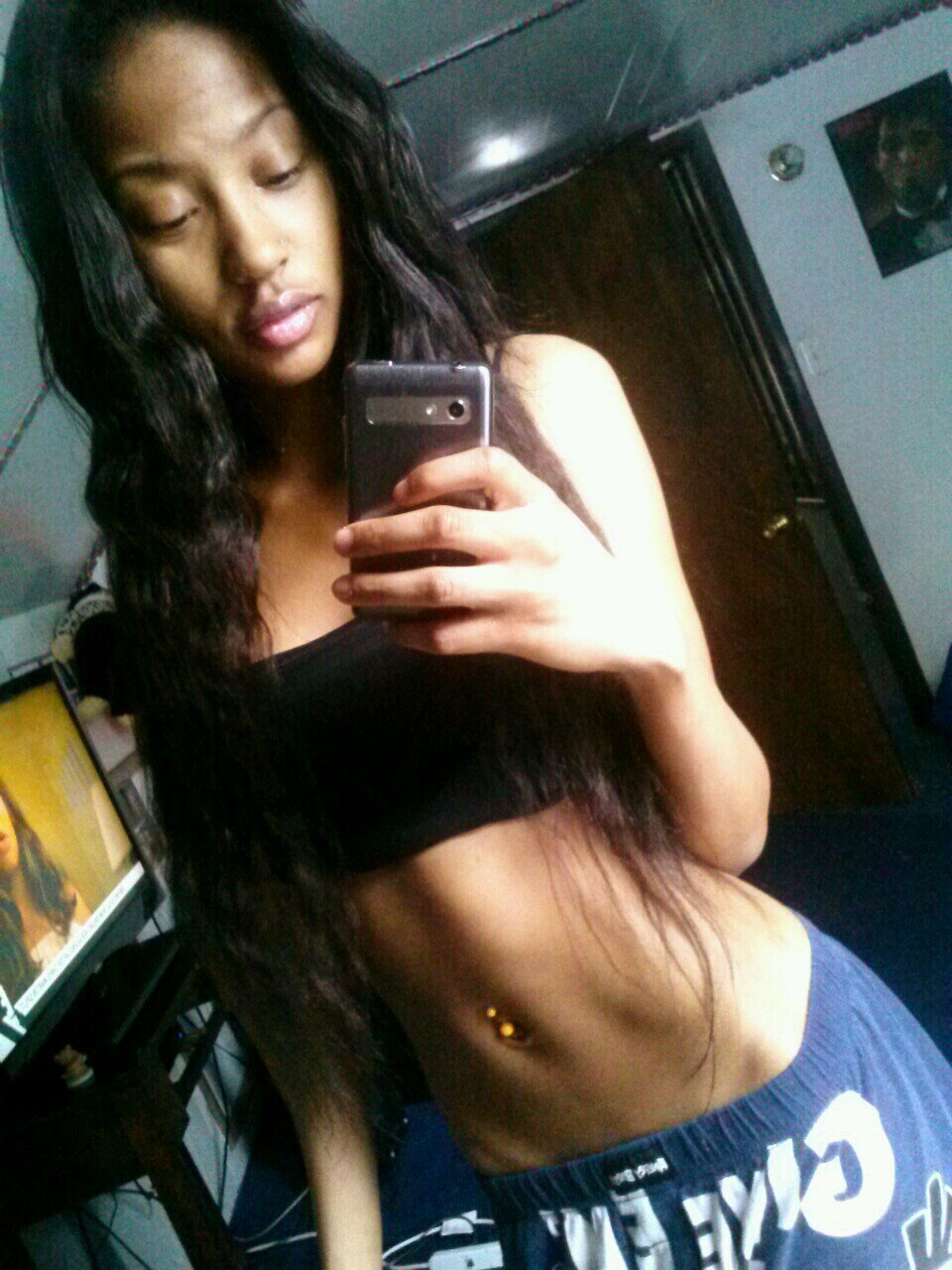 ¦FMOI @buffylanay¦                                                                     ツ SMOKE WEED-&-BLOW KISSES♥