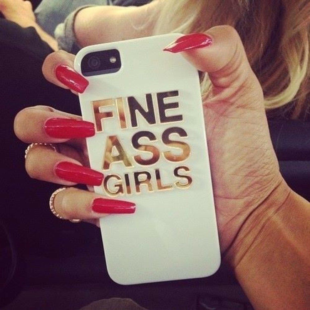 Prodaja maskica za mobilne telefone.Mozete nas pratiti i na facebook profilu-Dress up your phone-maskice kao i na instagramu-dressupyourphone✌️