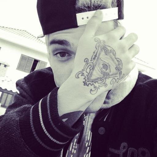 Boi boi boi boi da cara preta so fã do magrelo mais gostoso do planeta ♪ SINCE: 04\06\13 - Seguida pelo Adriel 25/09