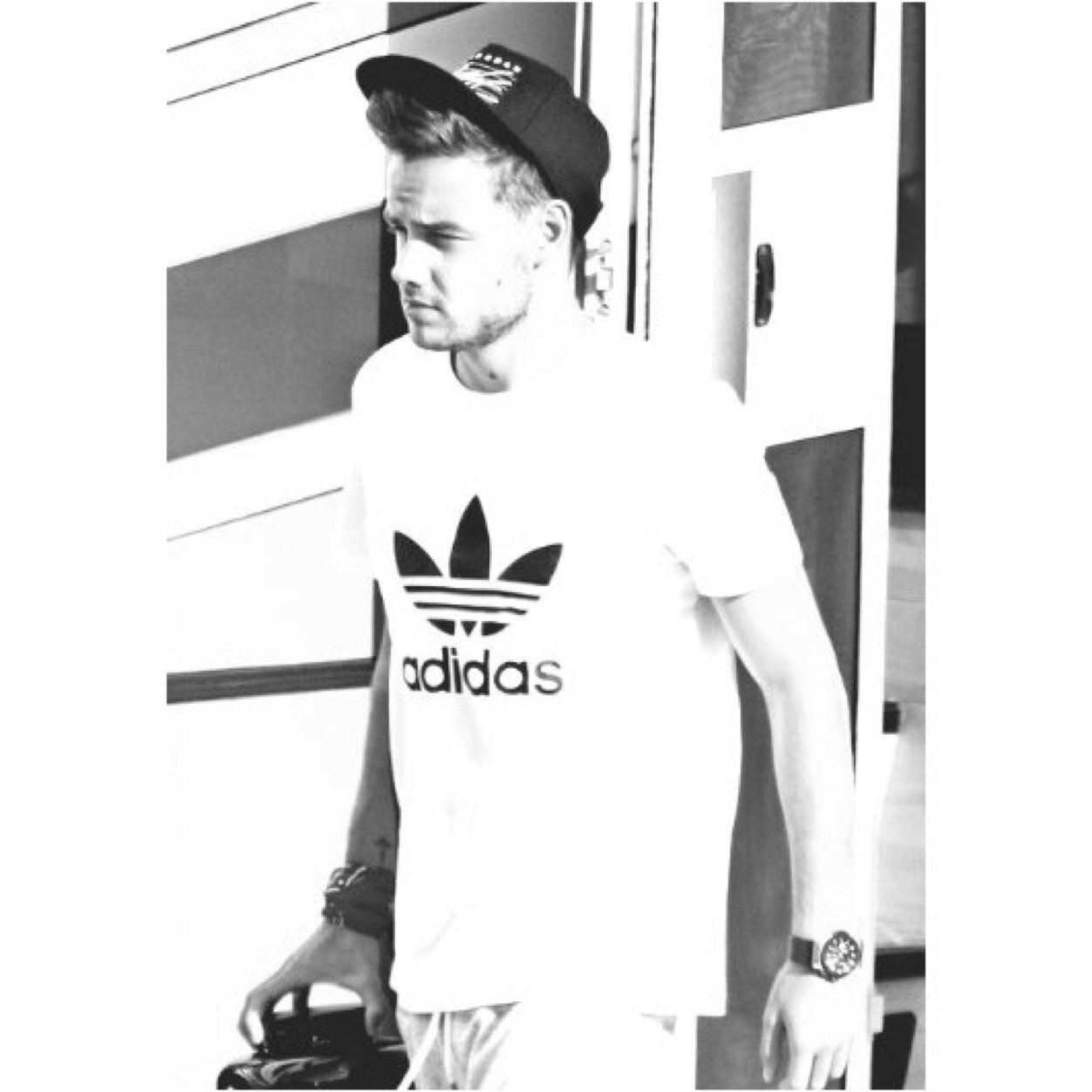 i'm half a heart without you