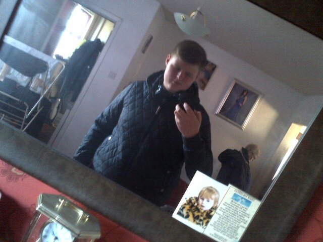 add me im nice guy n feel free 2 tweet me any time ;)