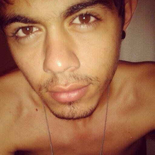 Baseado em Baseados        ' 
@ClubeFollowBack خ