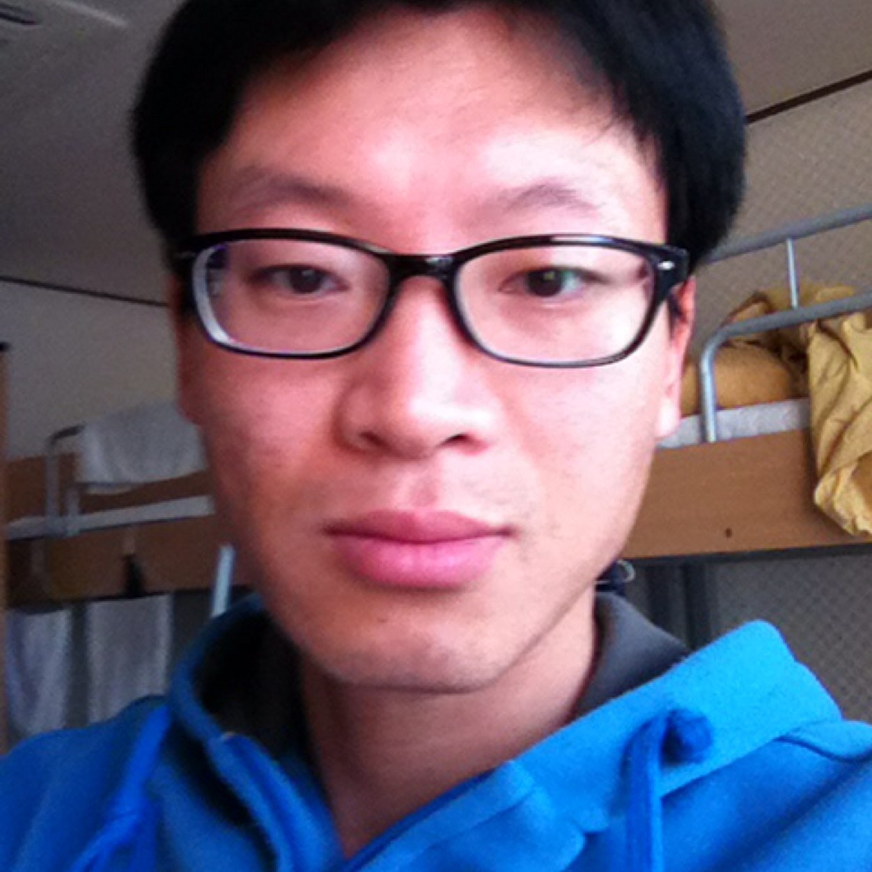 cmh7496's profile picture. 여긴 부산~