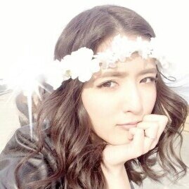 ♥V♥ CIC ♥
藤井萩花 ♥ FLower/E-Girls ♥ Model ♥ Shuuyuk with Yuukarin ♥ Beb Hika ♥