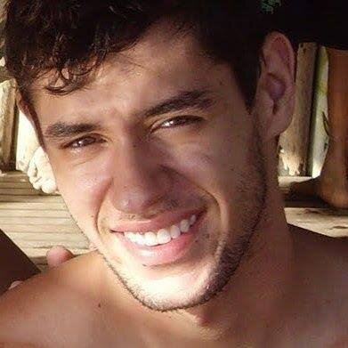 A verdade é que todo mundo vai te machucar, basta vc escolher por quem vale a pena sofrer

http://t.co/av3O3jXPgR
