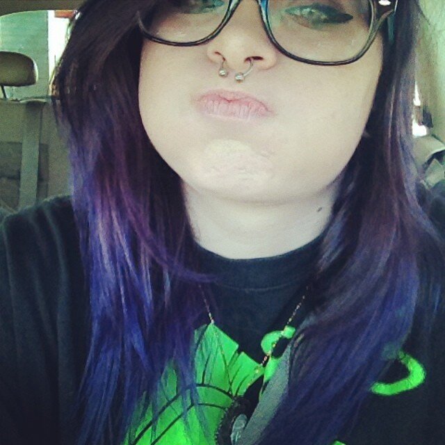 Metal, moshing, haunt life, PLUR and EDM♡