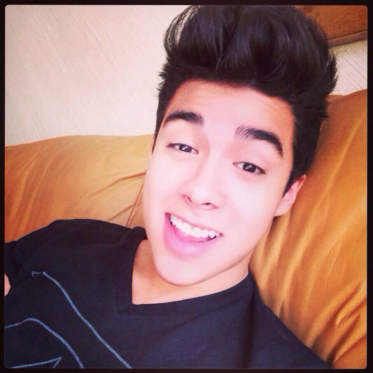 Somos fans del perfecto guapo y carismatico @MarioBautista_. SIGUENOS EN INSTAGRAM : ❤️. http://t.co/llHcwg2ba0