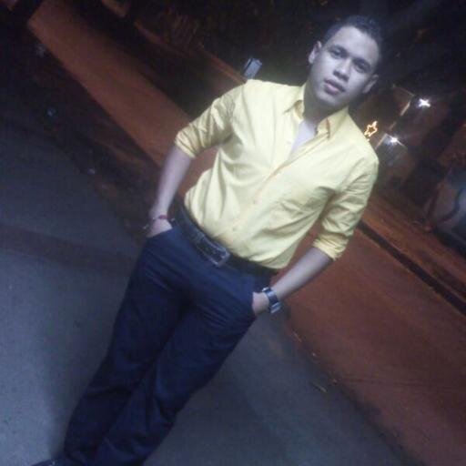 Estudiante de ingenieria de sistemas me gusta el futbol,la buena música,la tecnología y confiando siempre en DIOS :)