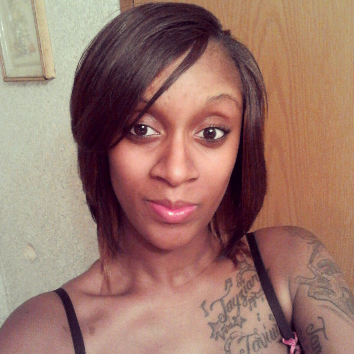 I don't have dreams I have goals ;live more complain less :-) living for jayzian n Javiun ....proudmommy ;-) RIP mama 12/16/11 loved always !! follow me