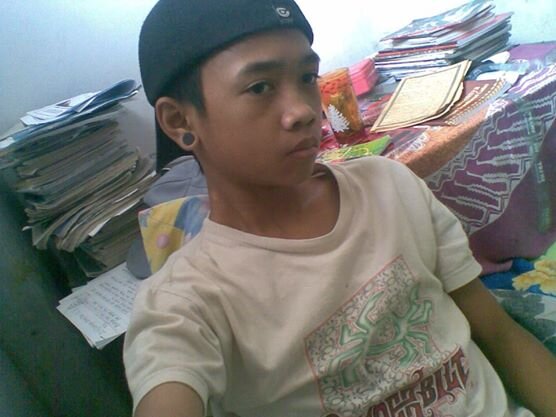 xfriends98's profile picture. 