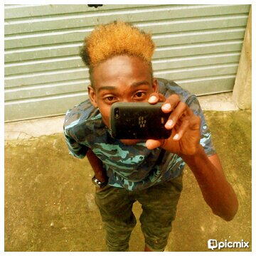 I'm a RΔppeR *raTed* ★★★☆☆  , I ♥ ♬ & I ♥ My Special Somebody.[ I rΔp For NCBS_NoCash,ButSwag. :D
