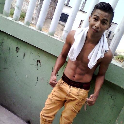 FM9Mera's profile picture. 