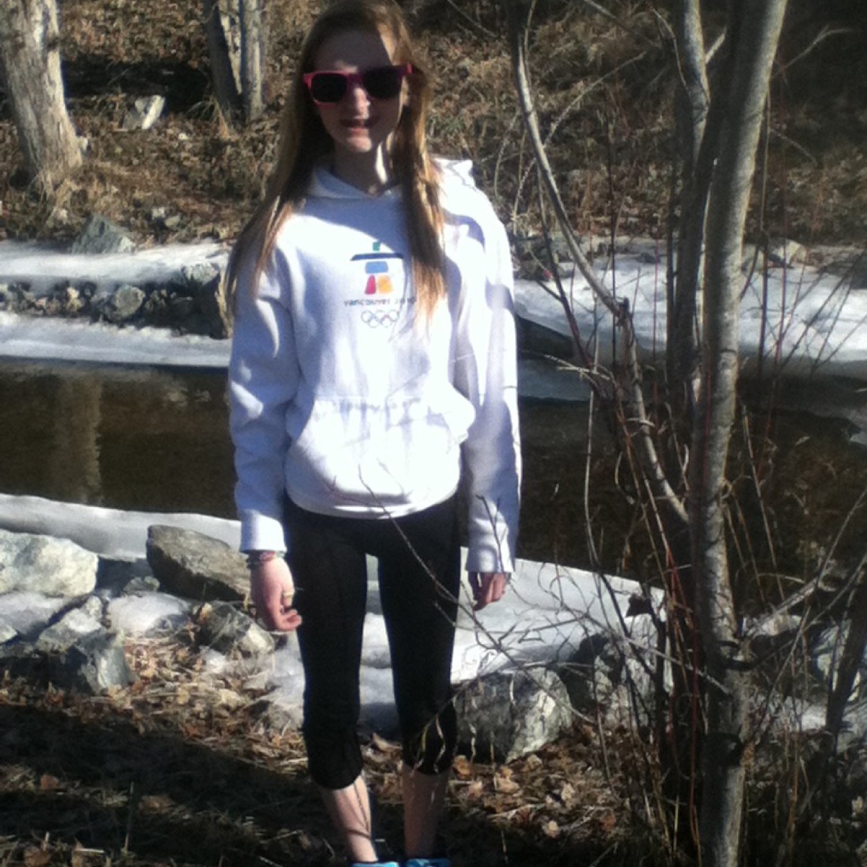 Heyy! :) 
Twitter is great! Follow me i follow back! 
Quotes and random stuff is awesome.