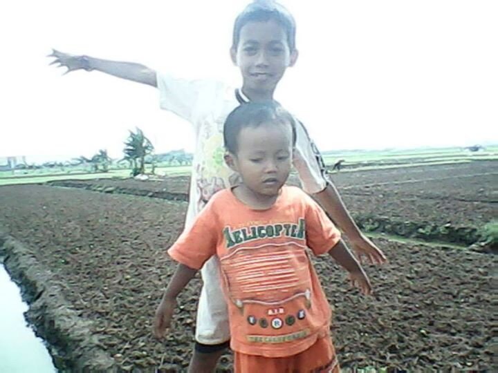 zaenala12345's profile picture. 