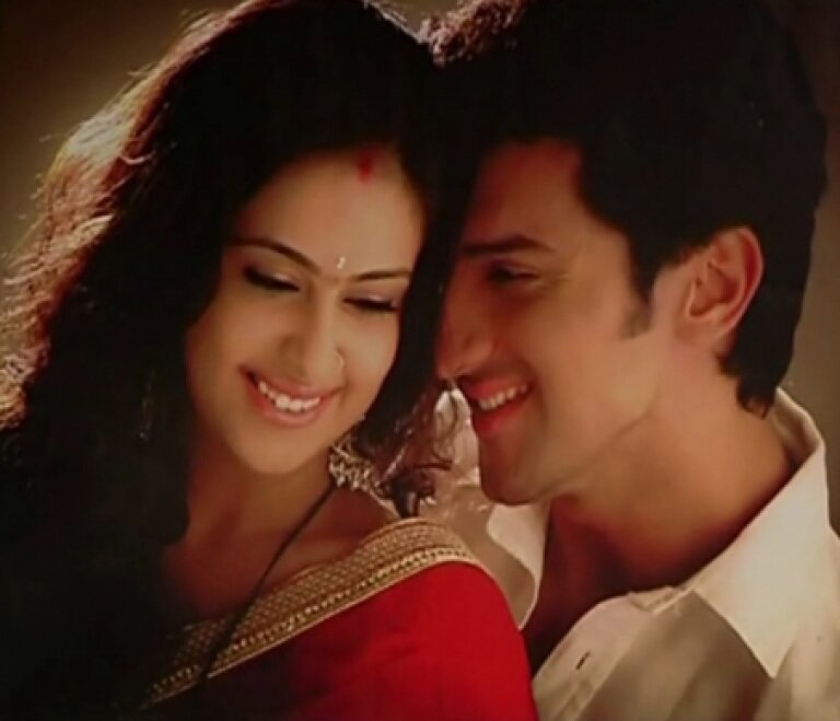 NanthiniAnbu's profile picture. 