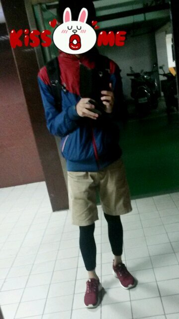 Khosaphotoshot's profile picture. Hello,我是Khosa。175/57/21 大三,兼職外拍互惠攝影,可參考網址與我聯繫!