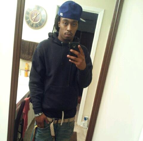 Puts God first in everything / DREAD RASTAFARIAN #TeamDreadHead / #Gemini bday JUNE 1ST / #TeamNoBoosie / #SoberLife