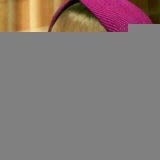 putriintan218's profile picture. 