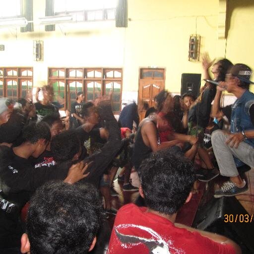 membahagiakan orangtua itu tujuan saya!