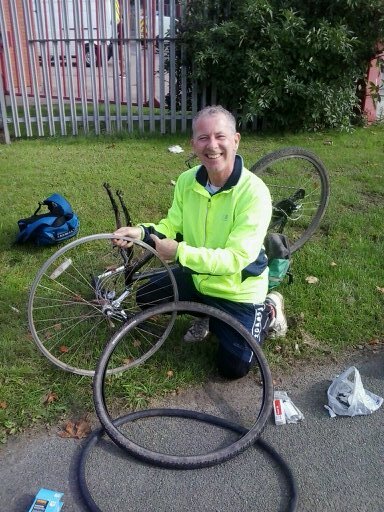Public Sector Advocate, Healthy & Happiness Enthusiast, Bookworm, Dad and Evertonian