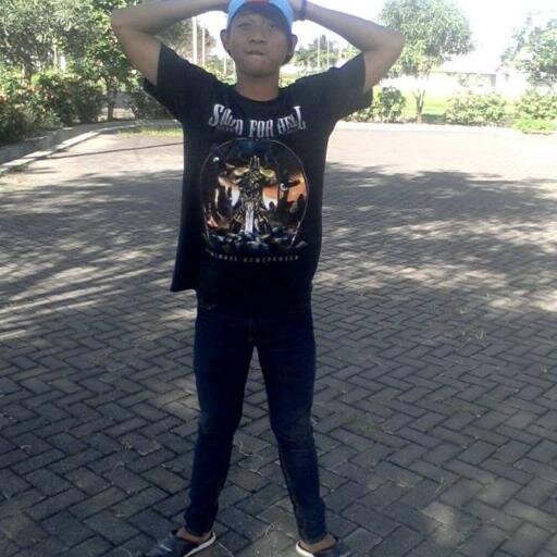 Evallenscence's profile picture. Sederhana, karena begini adanya :)

Keep Support | Evanescence ♥ | JKT48 ♥ :D