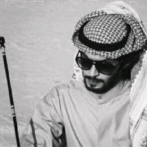 بسيط جداا - مهتم بالشعر : #مصمم ، #خبير بَ الانترنت