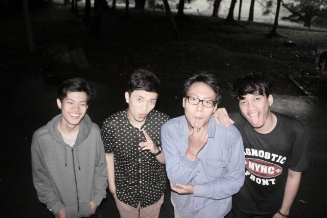 PopPunk Since 2010 from Bogor | Booking Contact : ( 083867873441 ) |  https://t.co/IONyb0aGGA |